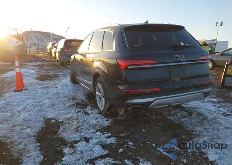 2025 Audi Q7 Premium 45 Tfsi Quattro Tiptronic z USA, uszkodzony, nr VIN WA1ACBF77SD007268